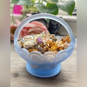 Mystery Basket Vintage Clip Earrings (25 pairs)